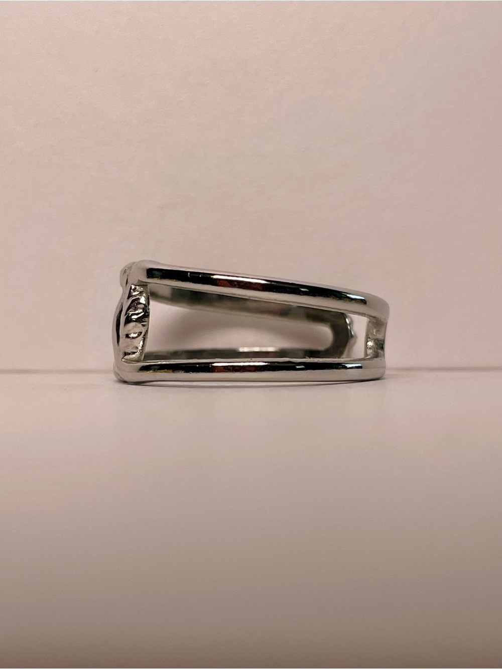 Silver Interlocked Ring - Picture 3 of 6